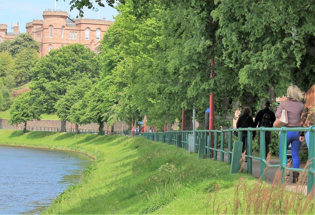 The Waterside Hotel Inverness Exteriör bild