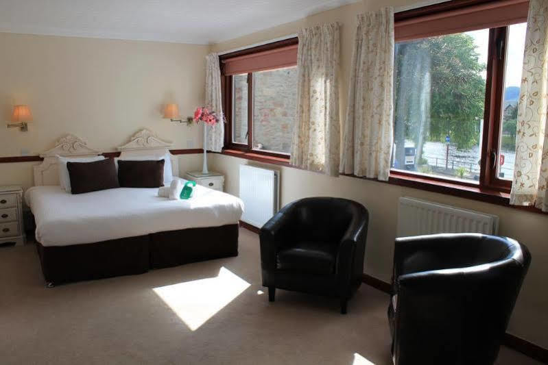 The Waterside Hotel Inverness Exteriör bild